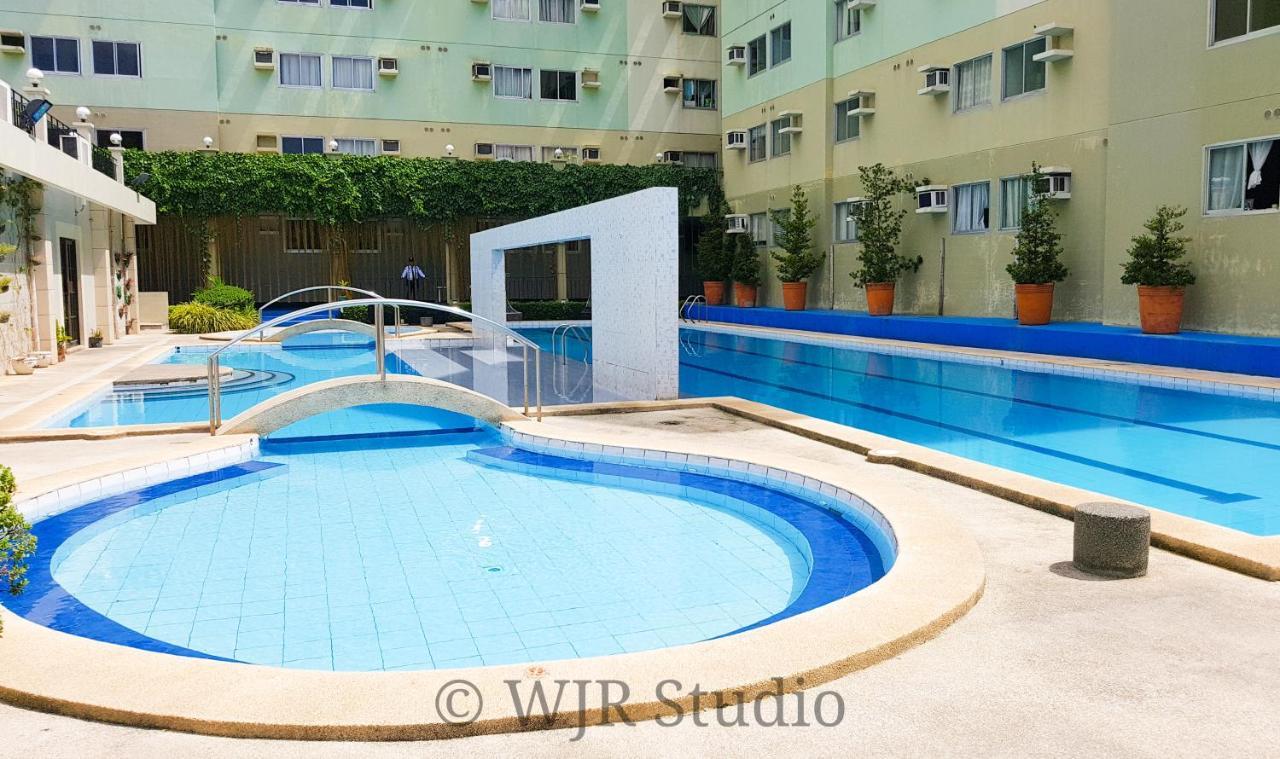 Centropolis King Bed Deluxe Aparthotel Muntinlupa City ภายนอก รูปภาพ